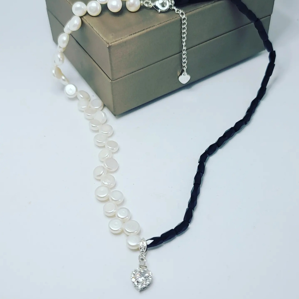 Freshwater Pearl, Black Czech glass necklace